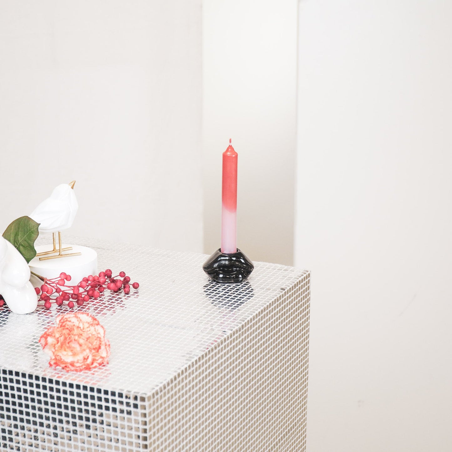 Stylischer Lippen-Kerzenhalter