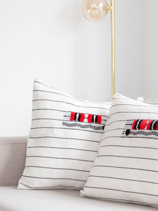 Handgewebtes Kissen - Naga Design