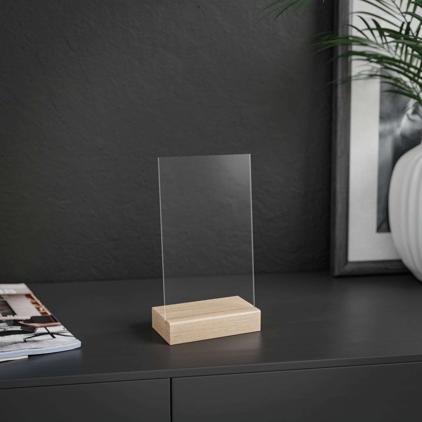 Personalisiertes Acrylschild mit Holzständer